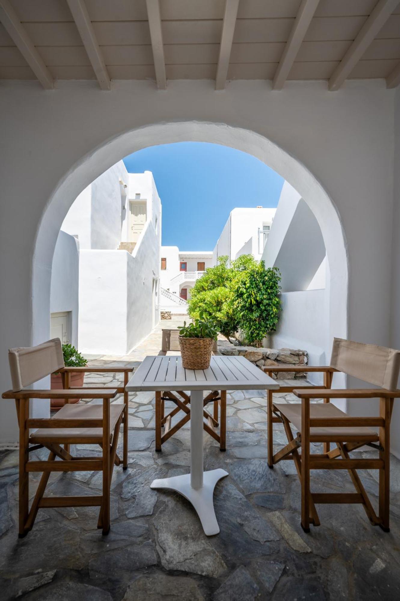 Twins-Trisa Apartments Ornos  Extérieur photo