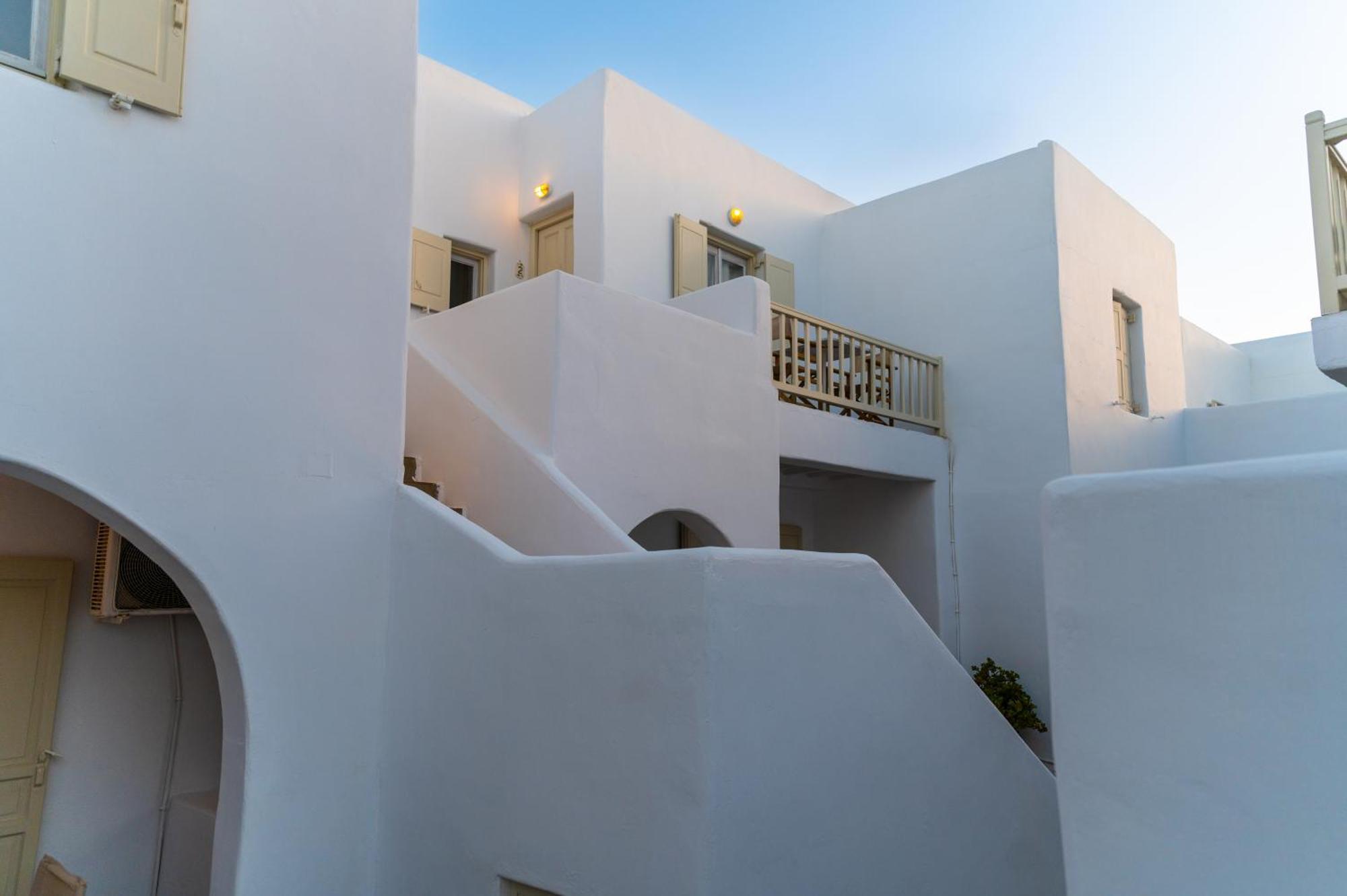 Twins-Trisa Apartments Ornos  Extérieur photo